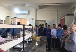 بازدید علمی دانش‌آموزان دبیرستان پسرانه امید انقلاب از پژوهشکده اکولوژی خلیج فارس و دریای عمان