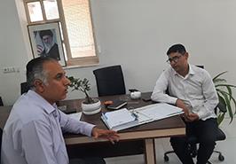 بازدید معاون برنامه‌ریزی و هماهنگی امور عمرانی فرمانداری شهرستان بافق از مرکز تحقیقات ملی آبزیان آب‌های شور